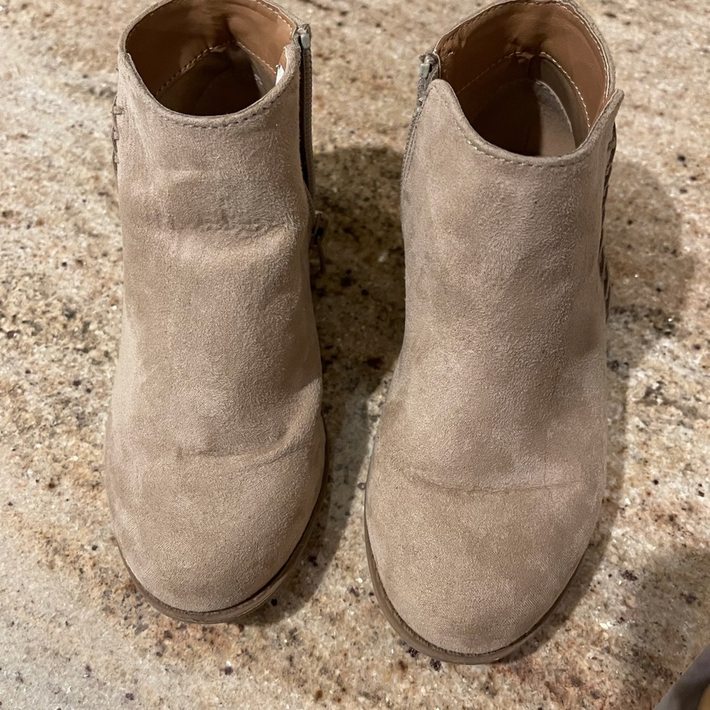 Girls Justice brand ankle boots